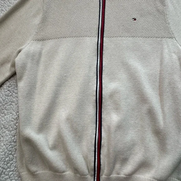 Tommy Hilfiger Beige Zip-Up Sweater with Red Trim - Picture 4 of 8